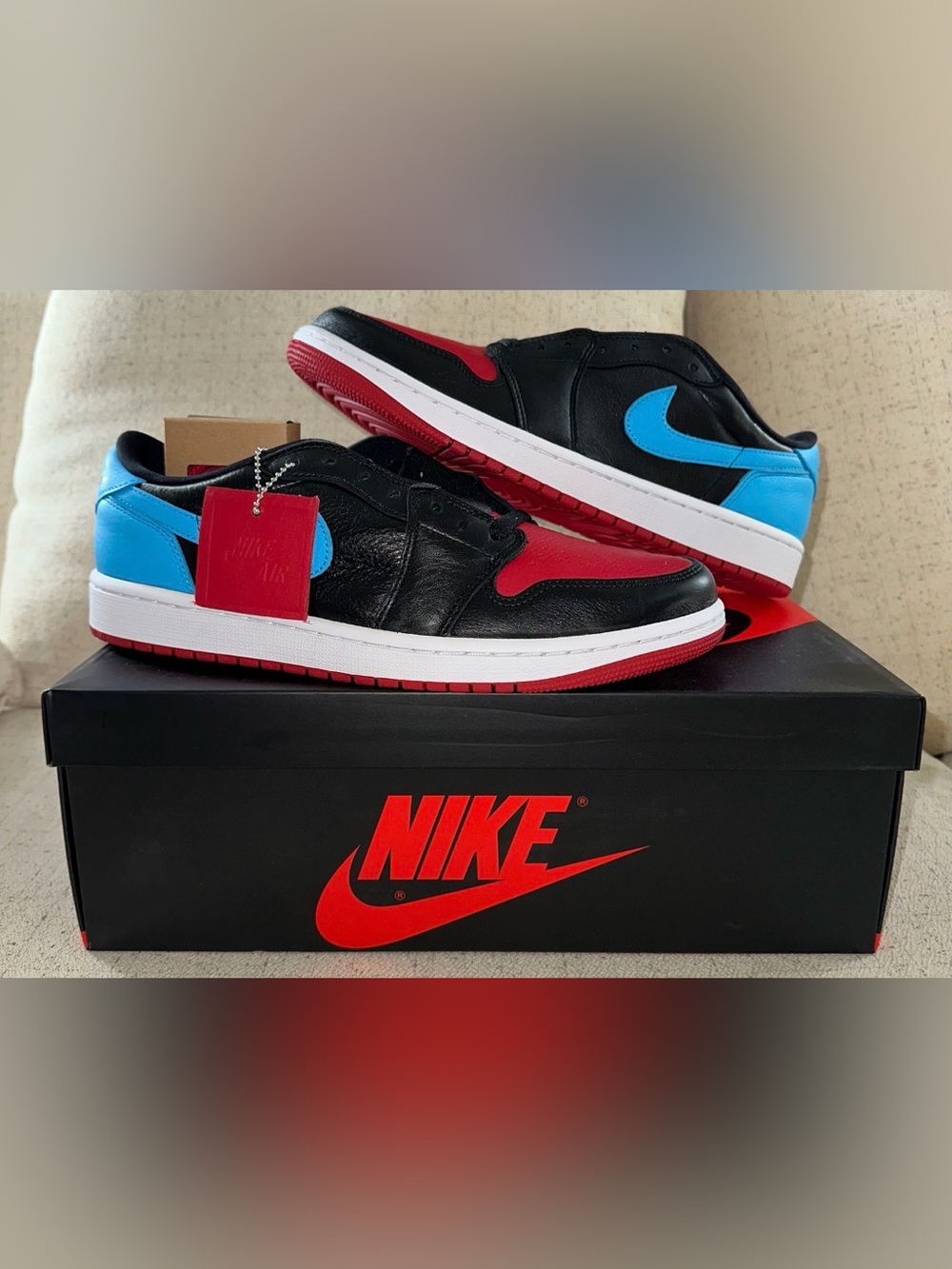 Nike Air Jordan 1 Low Retro OG NC to Chi Size 9.5 Mens / 11 Womens